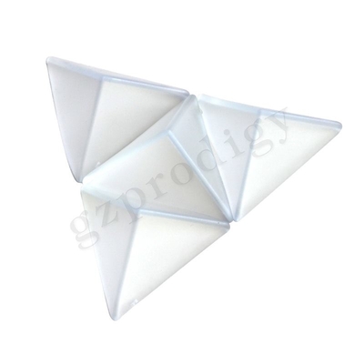 Pelindung Tepi Plastik PVC yang Dapat Dilepas 33x33x20mm Untuk Sudut Meja