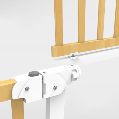 Dapat Diperpanjang Tanpa Pengeboran White Baby Metal Gate Multiscene Extra Wide Auto Close